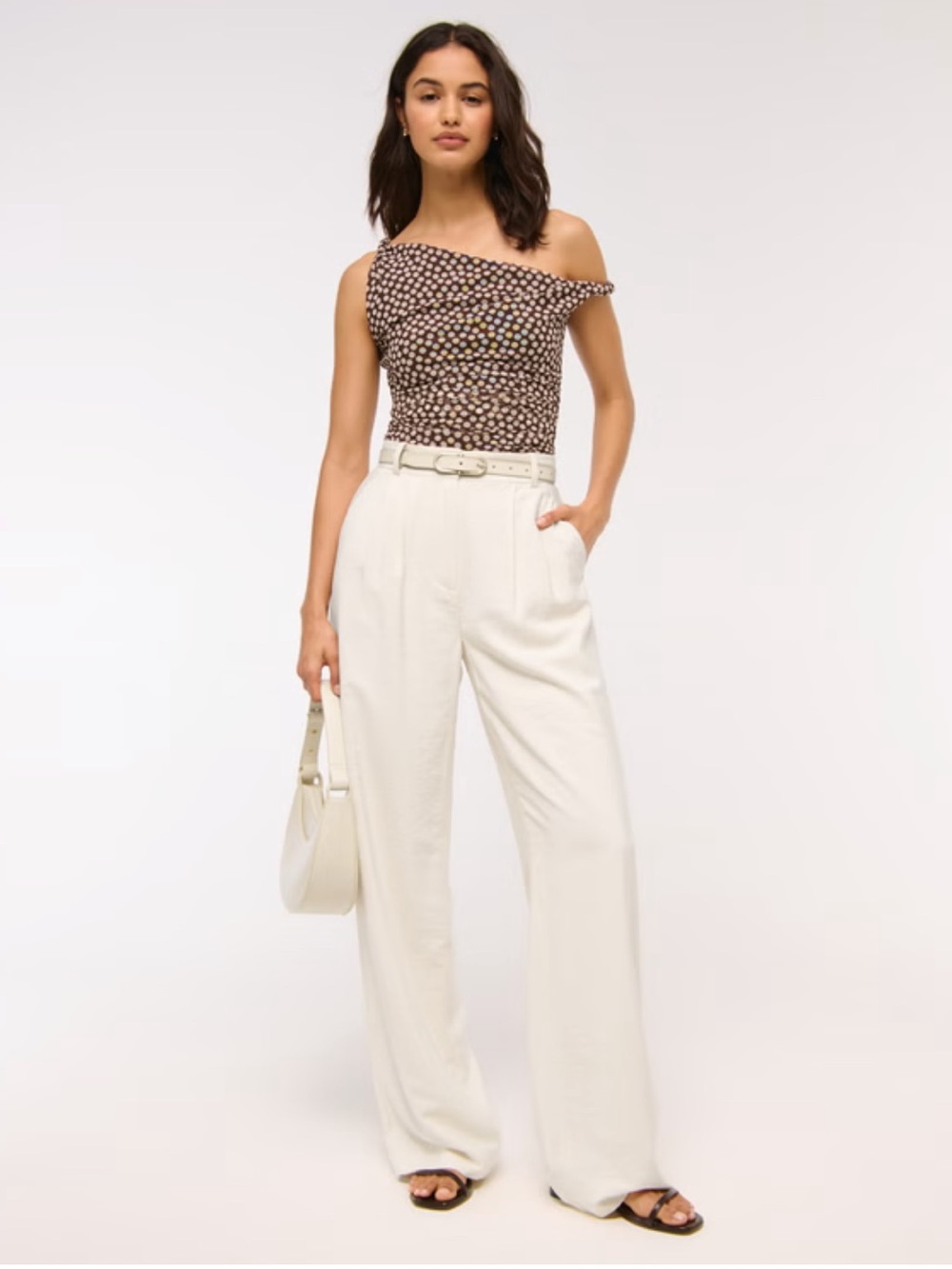 Wide-Leg High-Rise Pants in Cream